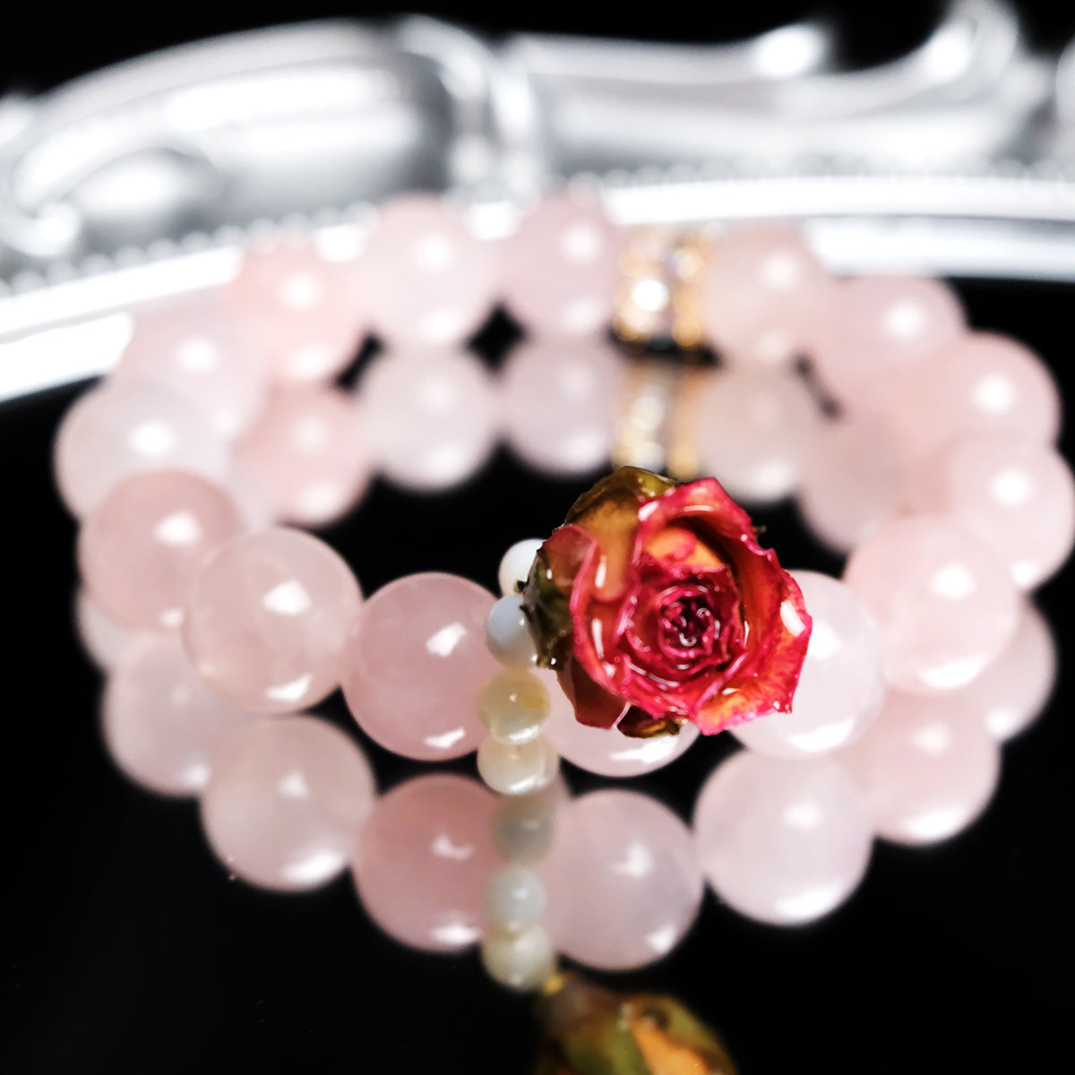 12mm Rose Quartz Healing Bracelet with dried flower – Comfort, Care & Emotional Renewal